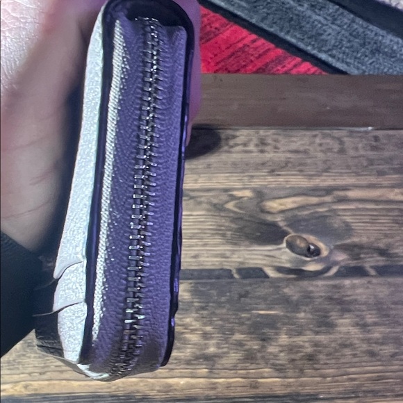 MICHAEL KORS-  Small Pebbled Leather Wallet - Picture 8 of 8